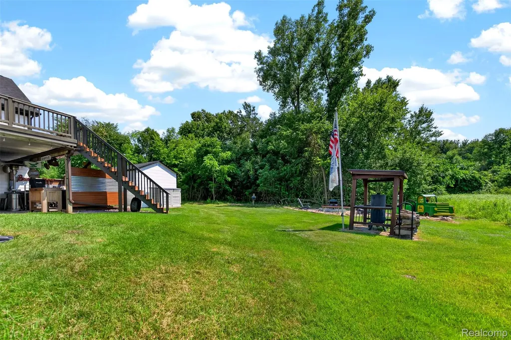 2660 Scenic Meadows Drive Brandon Charter Township MI 48462