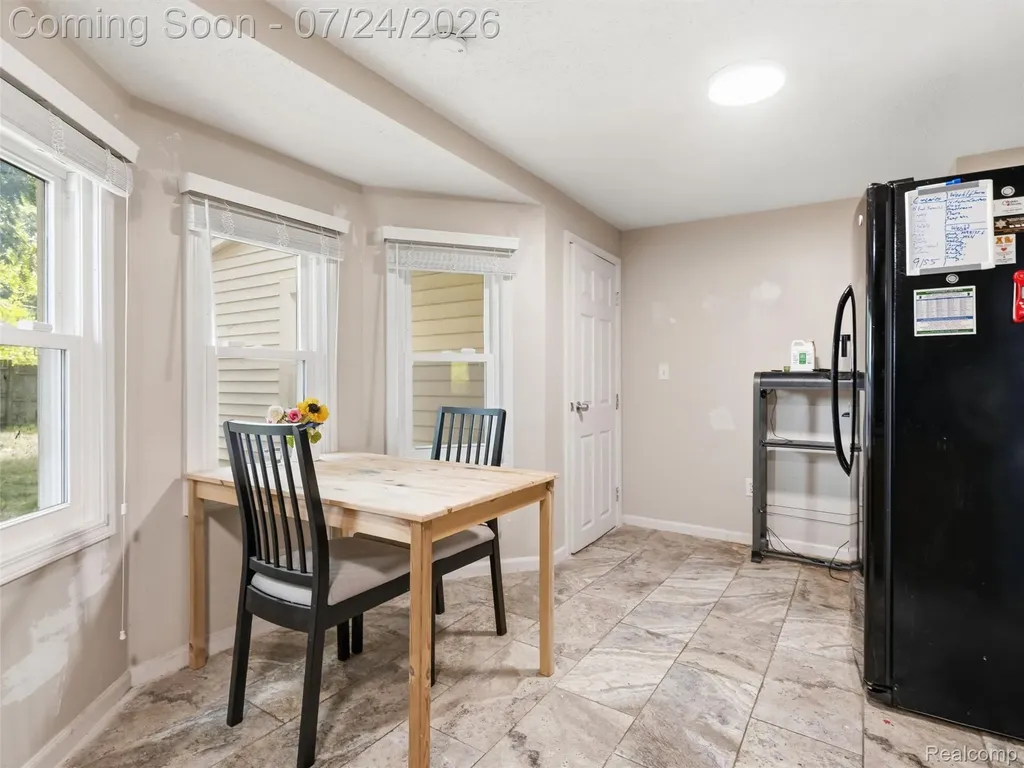 890 E Grand Boulevard York Charter Township MI 48198
