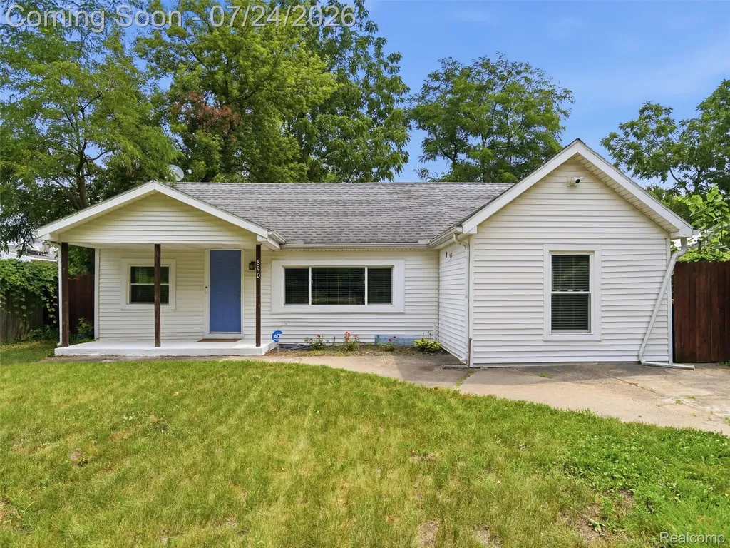 890 E Grand Boulevard York Charter Township MI 48198