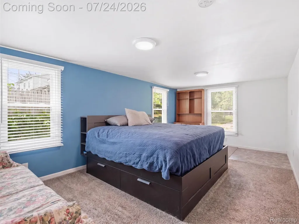 890 E Grand Boulevard York Charter Township MI 48198