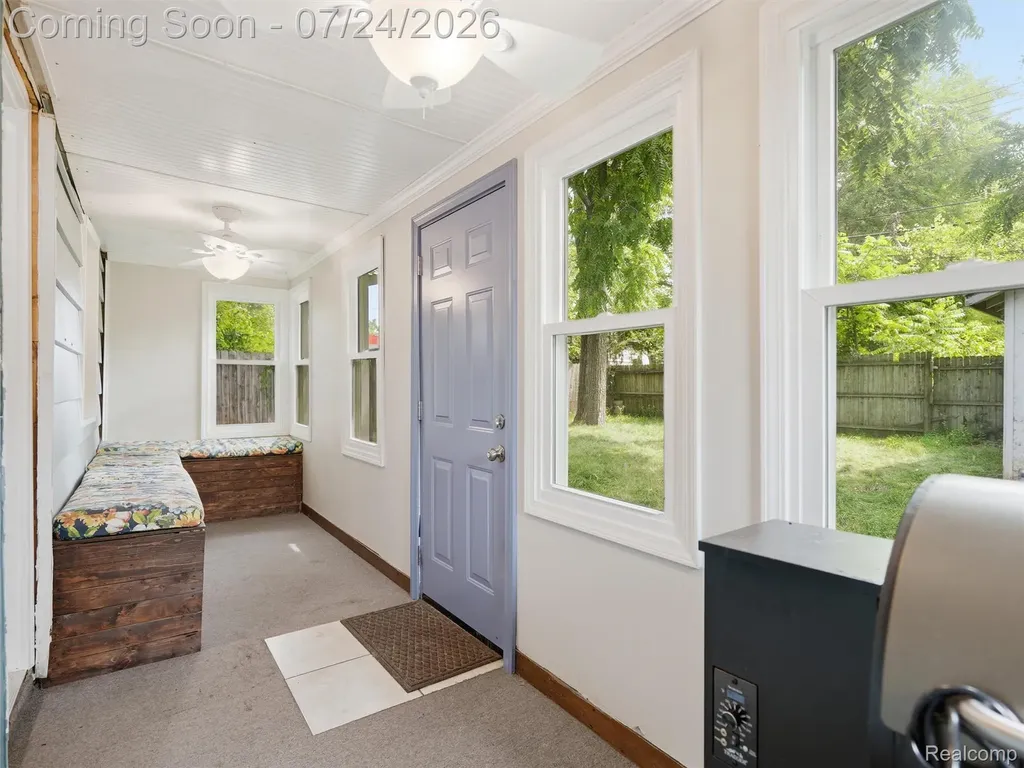 890 E Grand Boulevard York Charter Township MI 48198
