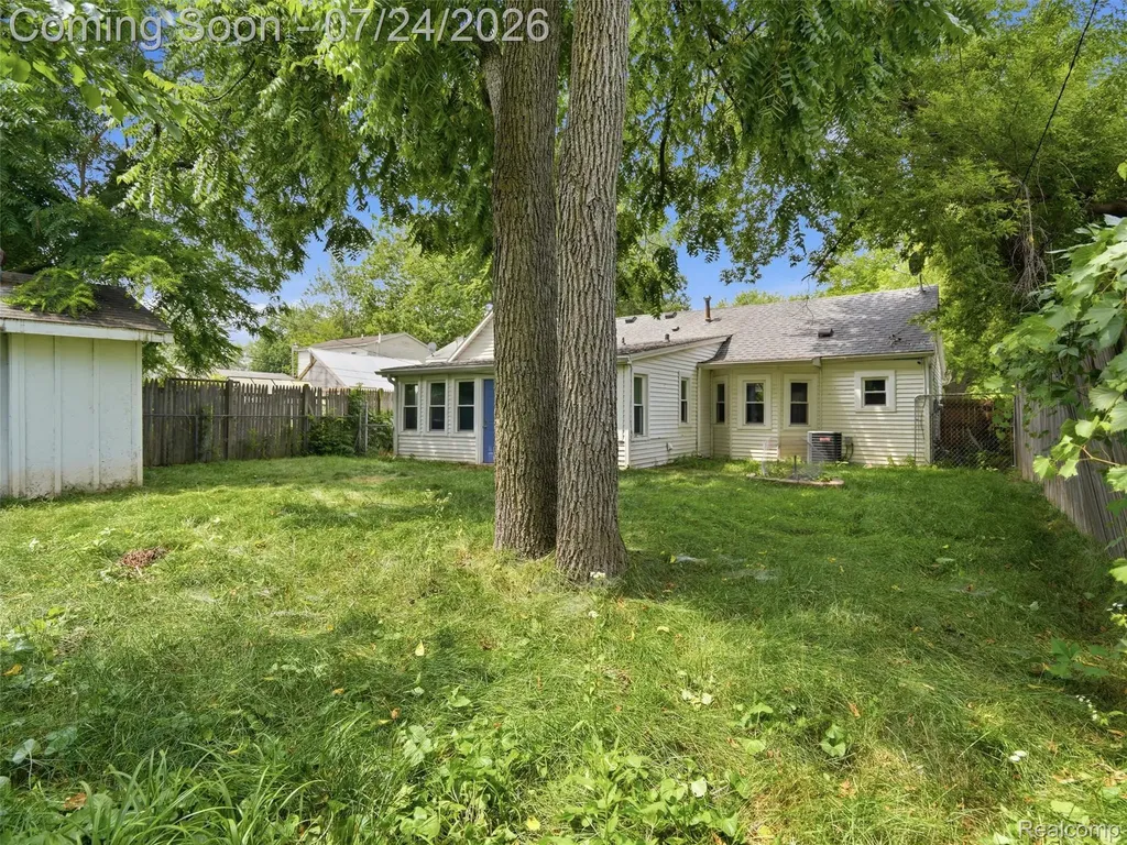 890 E Grand Boulevard York Charter Township MI 48198