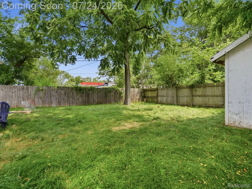 890 E Grand Boulevard York Charter Township MI 48198