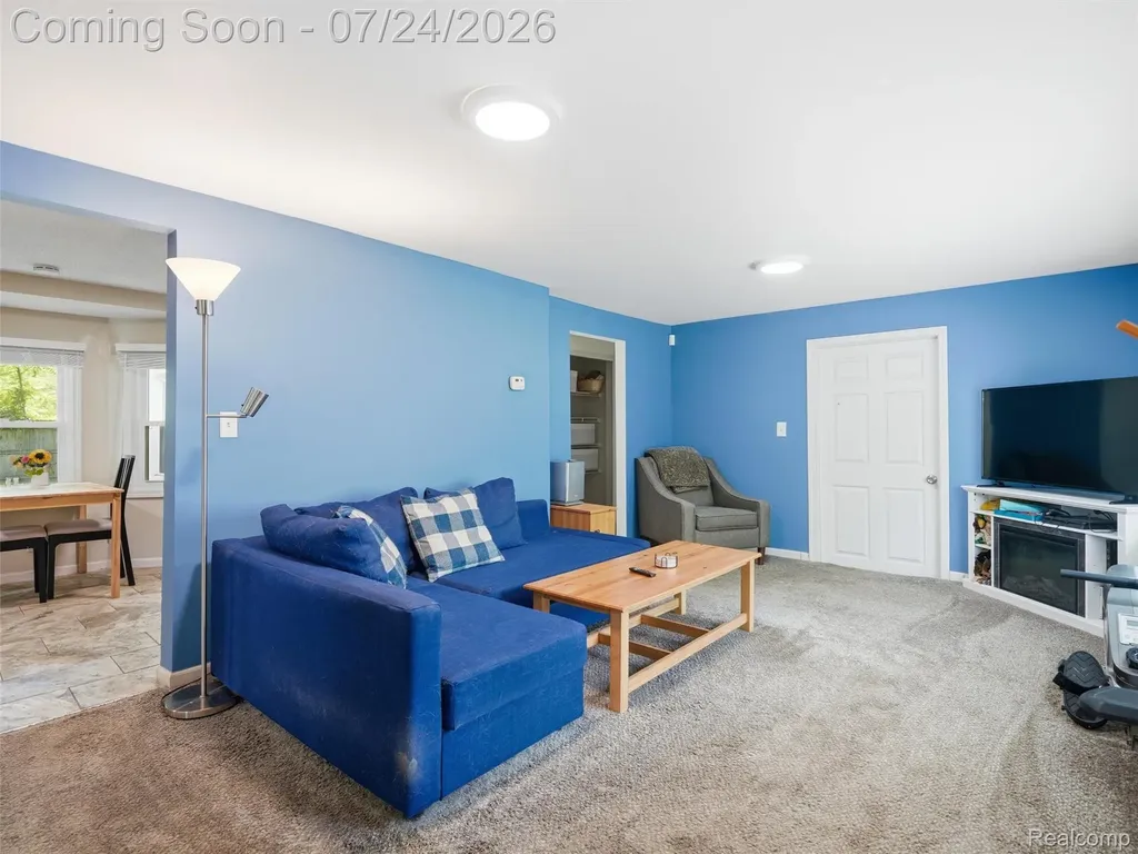 890 E Grand Boulevard York Charter Township MI 48198