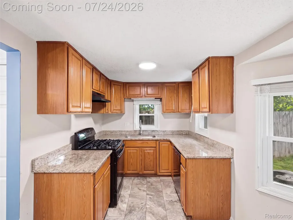 890 E Grand Boulevard York Charter Township MI 48198