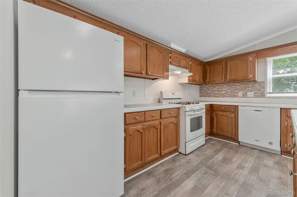 350 Trillum Trail Oxford Charter Township MI 48371