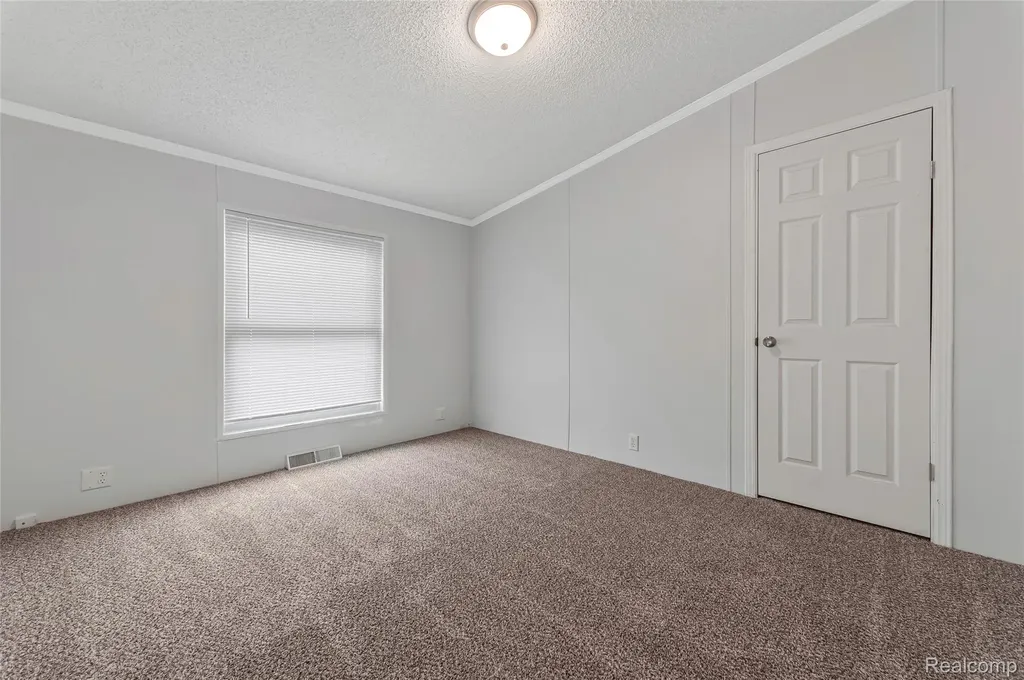 350 Trillum Trail Oxford Charter Township MI 48371