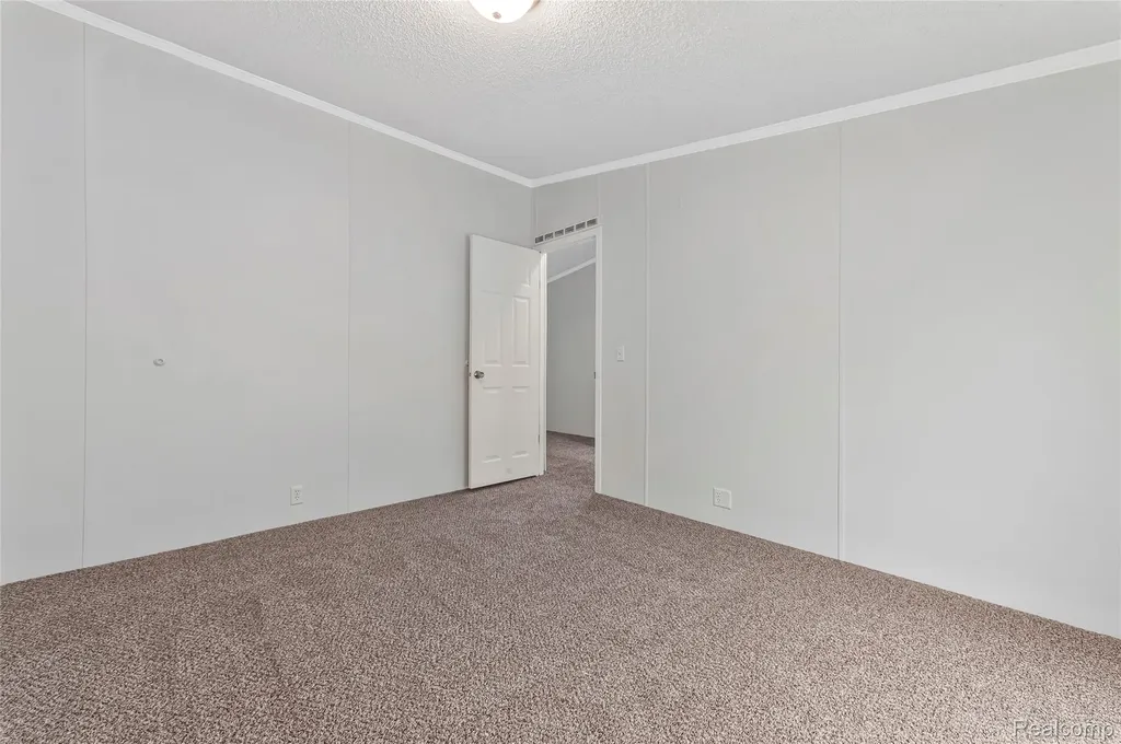 350 Trillum Trail Oxford Charter Township MI 48371