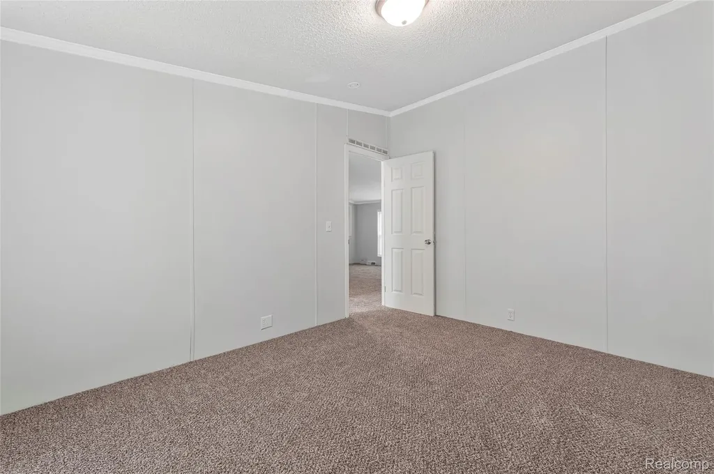 350 Trillum Trail Oxford Charter Township MI 48371