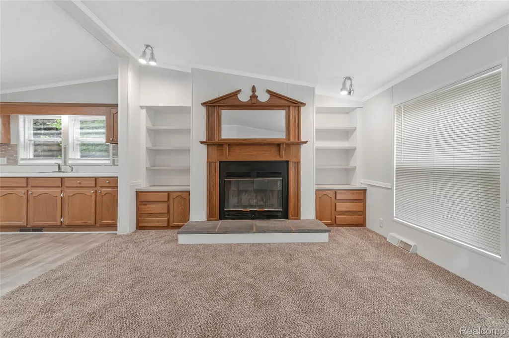 350 Trillum Trail Oxford Charter Township MI 48371