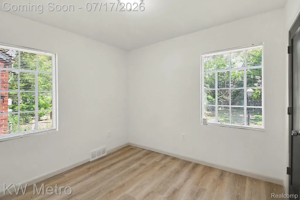 11244 Wayburn Street Detroit City MI 48224