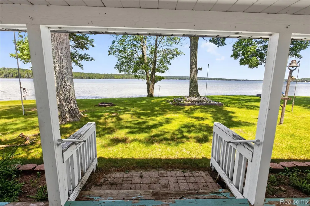 152 Beaver Creek Road Ossineke Township MI 49753