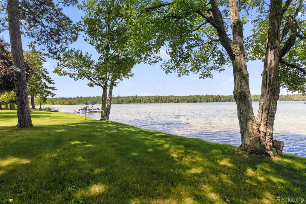 152 Beaver Creek Road Ossineke Township MI 49753