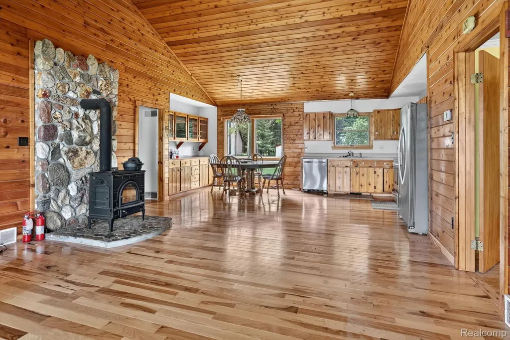 152 Beaver Creek Road Ossineke Township MI 49753