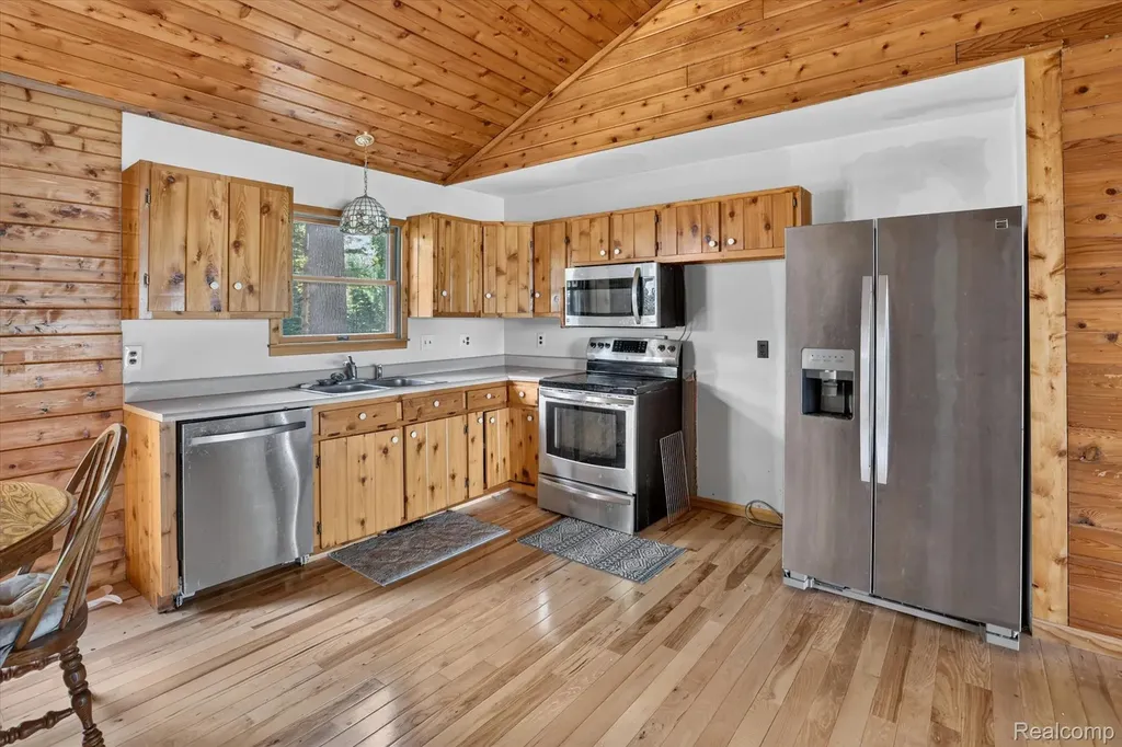 152 Beaver Creek Road Ossineke Township MI 49753