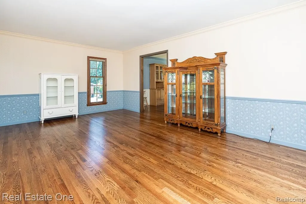 2633 New England Drive Rochester Hills City MI 48309