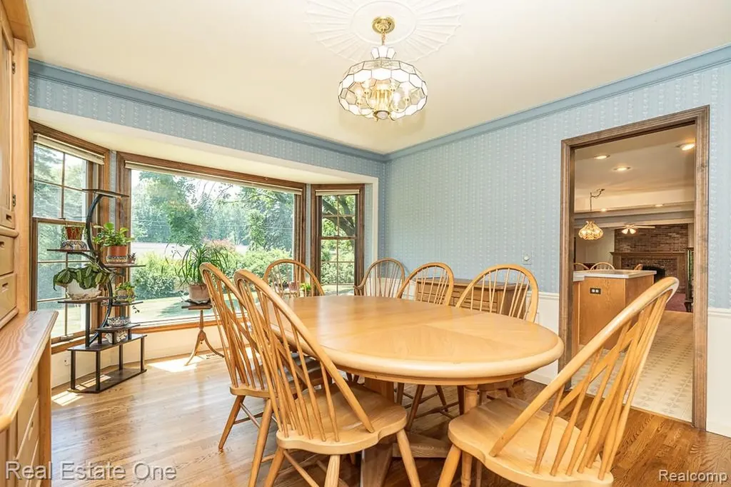 2633 New England Drive Rochester Hills City MI 48309