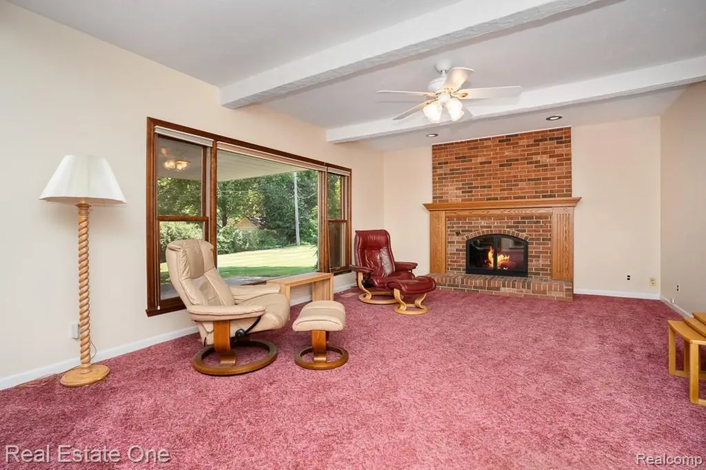 2633 New England Drive Rochester Hills City MI 48309