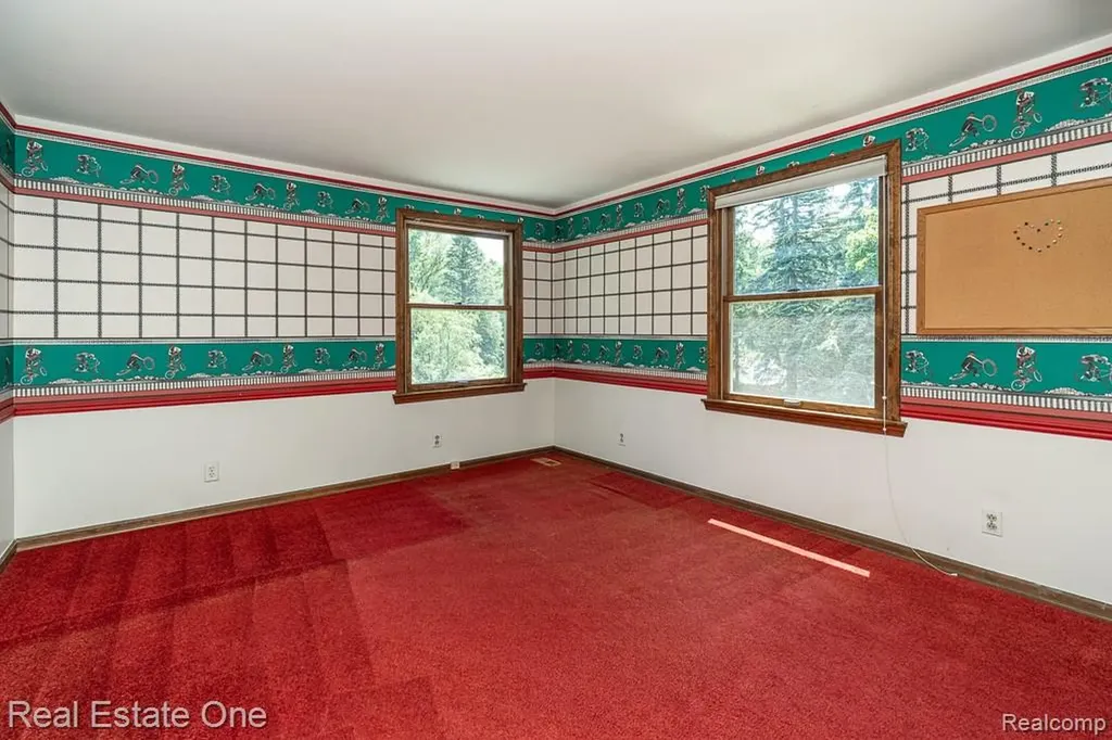 2633 New England Drive Rochester Hills City MI 48309