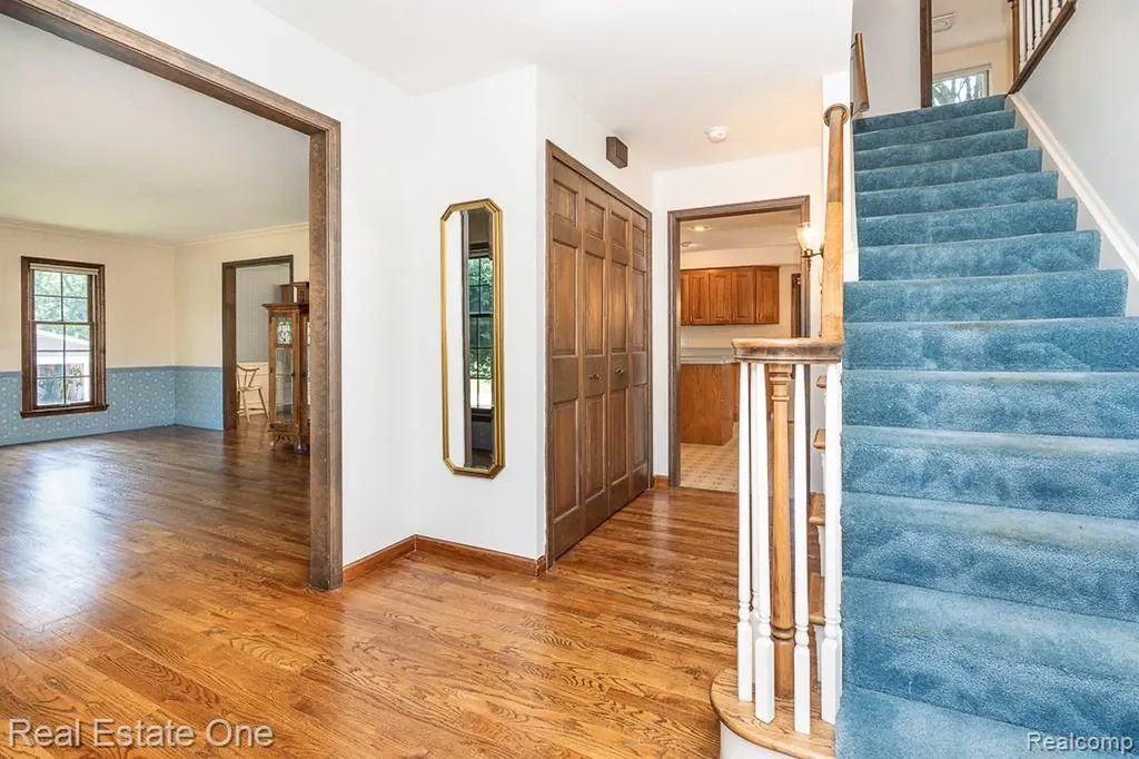 2633 New England Drive Rochester Hills City MI 48309