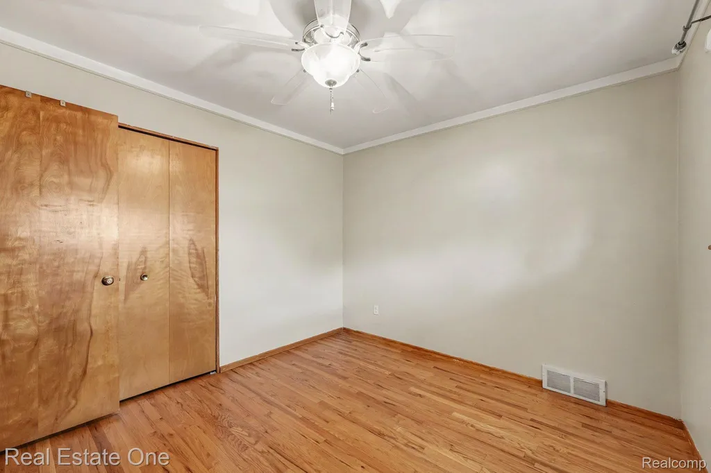 14265 Dundee Street Riverview City MI 48193
