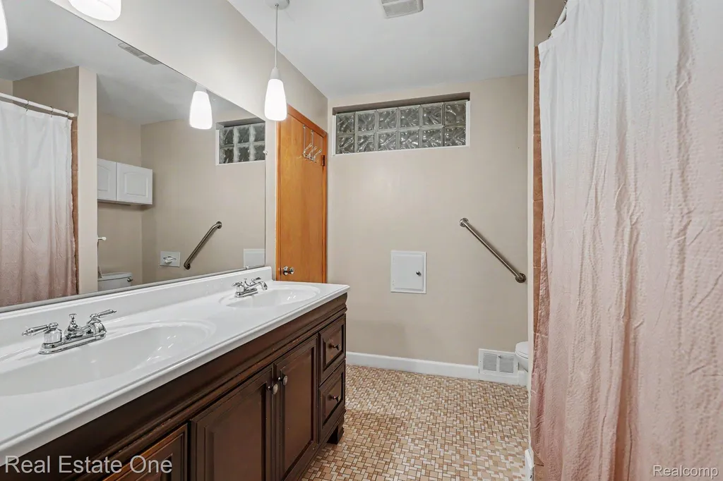 14265 Dundee Street Riverview City MI 48193