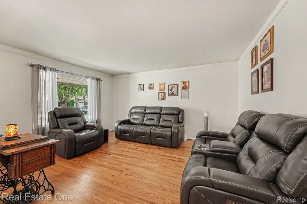 14265 Dundee Street Riverview City MI 48193