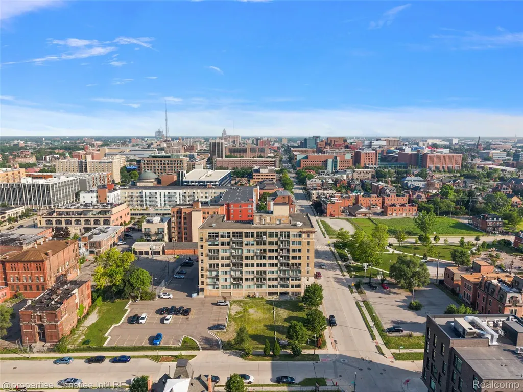 2915 John R Street Detroit City MI 48201