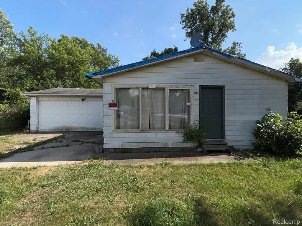 1387 W Princeton Avenue Mt. Morris Township MI 48505
