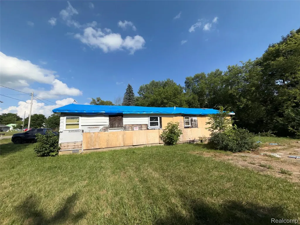 1387 W Princeton Avenue Mt. Morris Township MI 48505