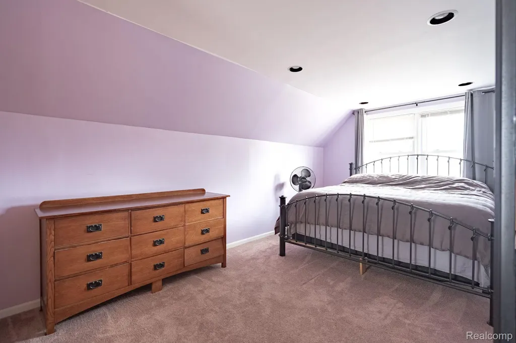6905 Lathers Street Garden City City MI 48135