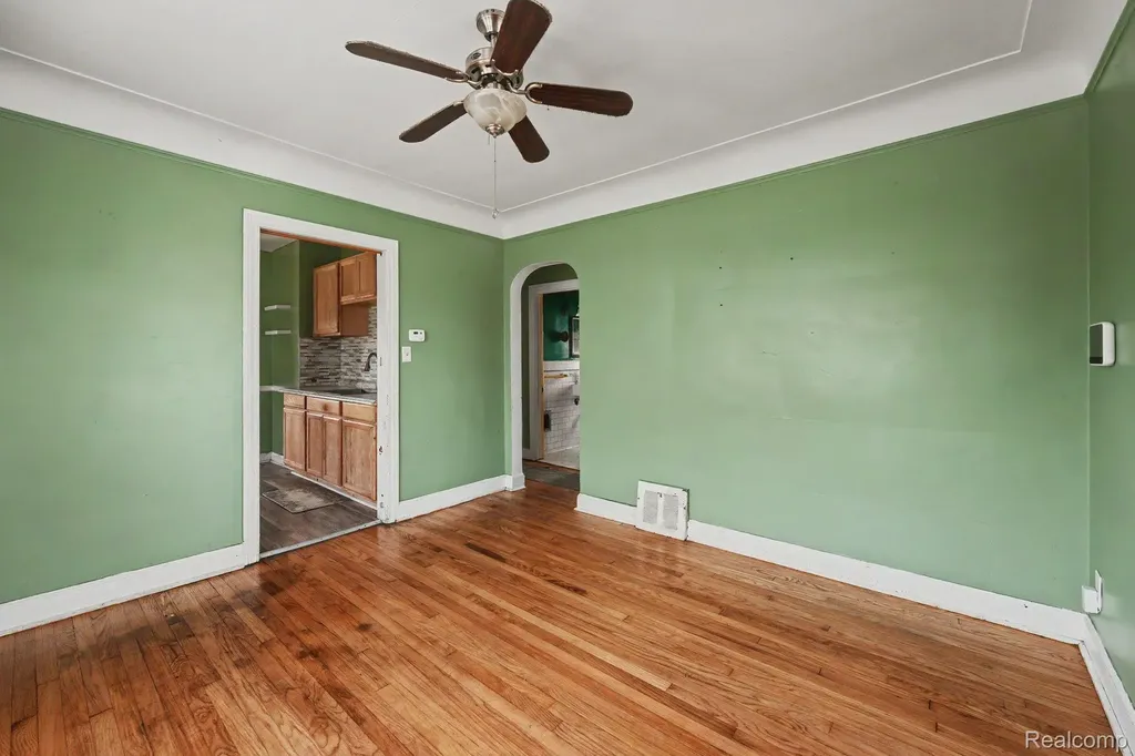 5045 Wayburn Street Detroit City MI 48224