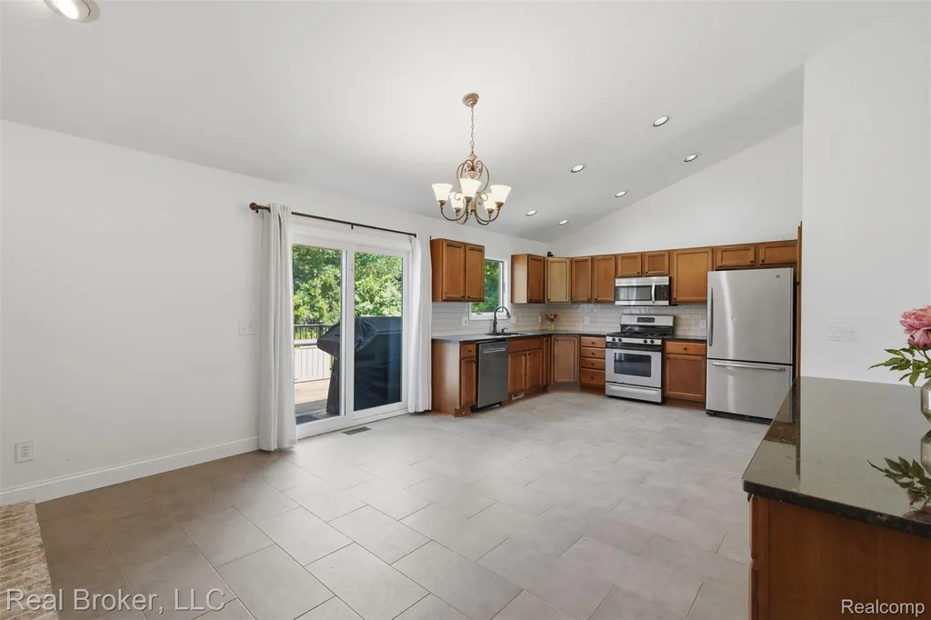 1050 W Brocker Road Metamora Township MI 48455