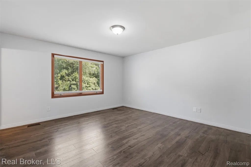1050 W Brocker Road Metamora Township MI 48455