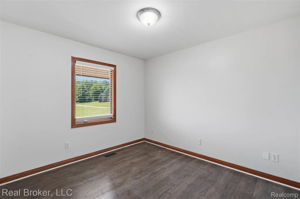 1050 W Brocker Road Metamora Township MI 48455