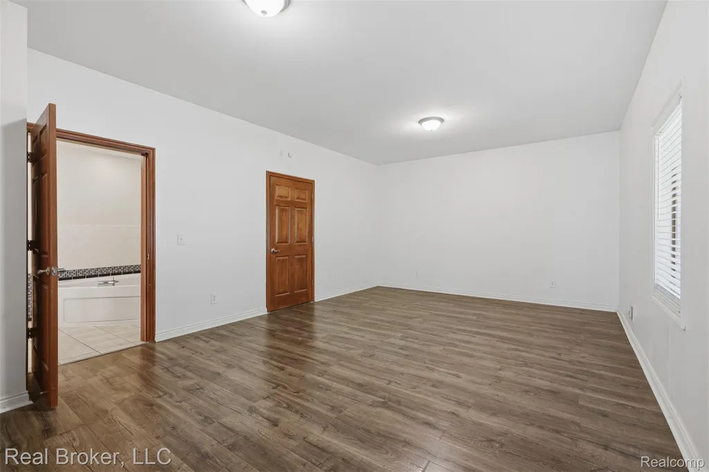 1050 W Brocker Road Metamora Township MI 48455