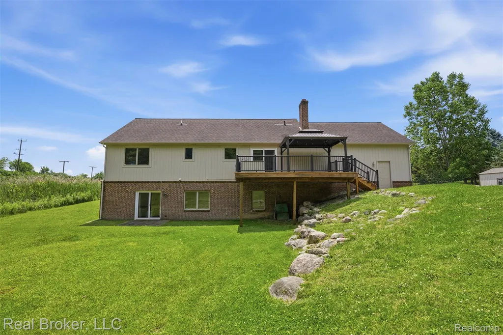 1050 W Brocker Road Metamora Township MI 48455