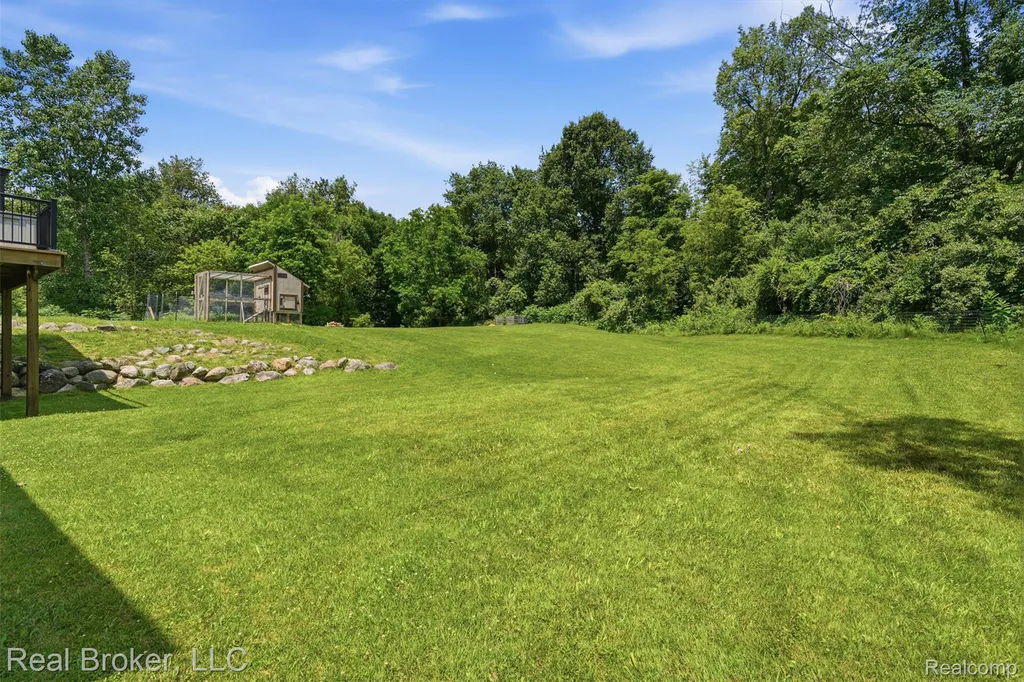 1050 W Brocker Road Metamora Township MI 48455