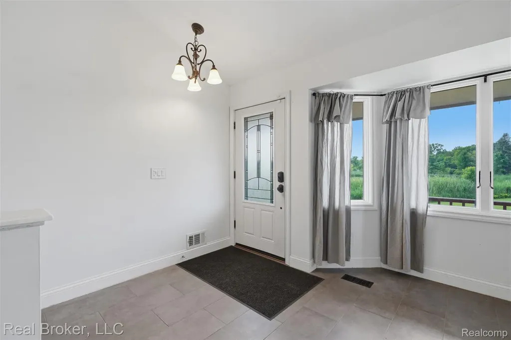 1050 W Brocker Road Metamora Township MI 48455