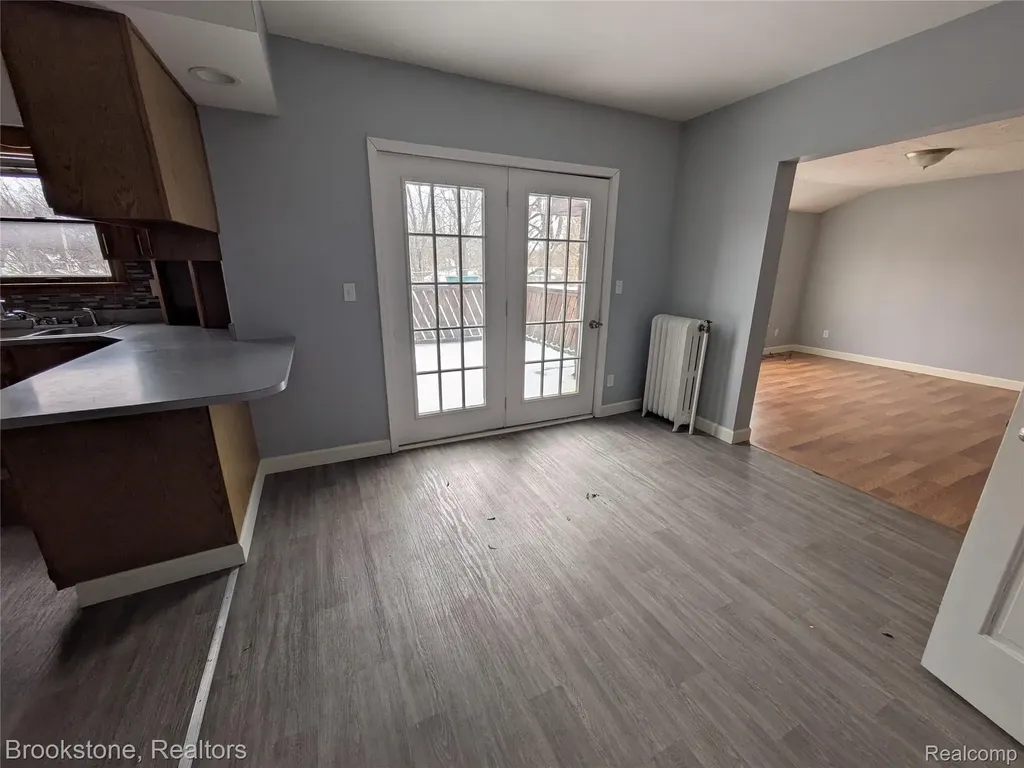 510 Pleasant Street Charlotte City MI 48813