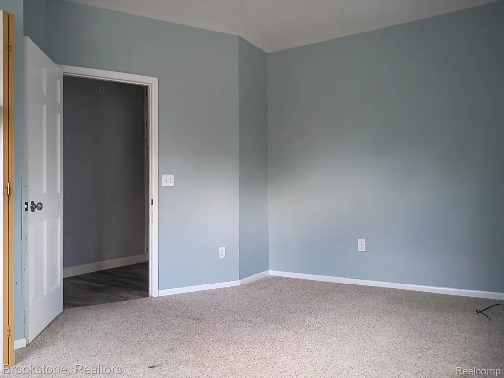 510 Pleasant Street Charlotte City MI 48813