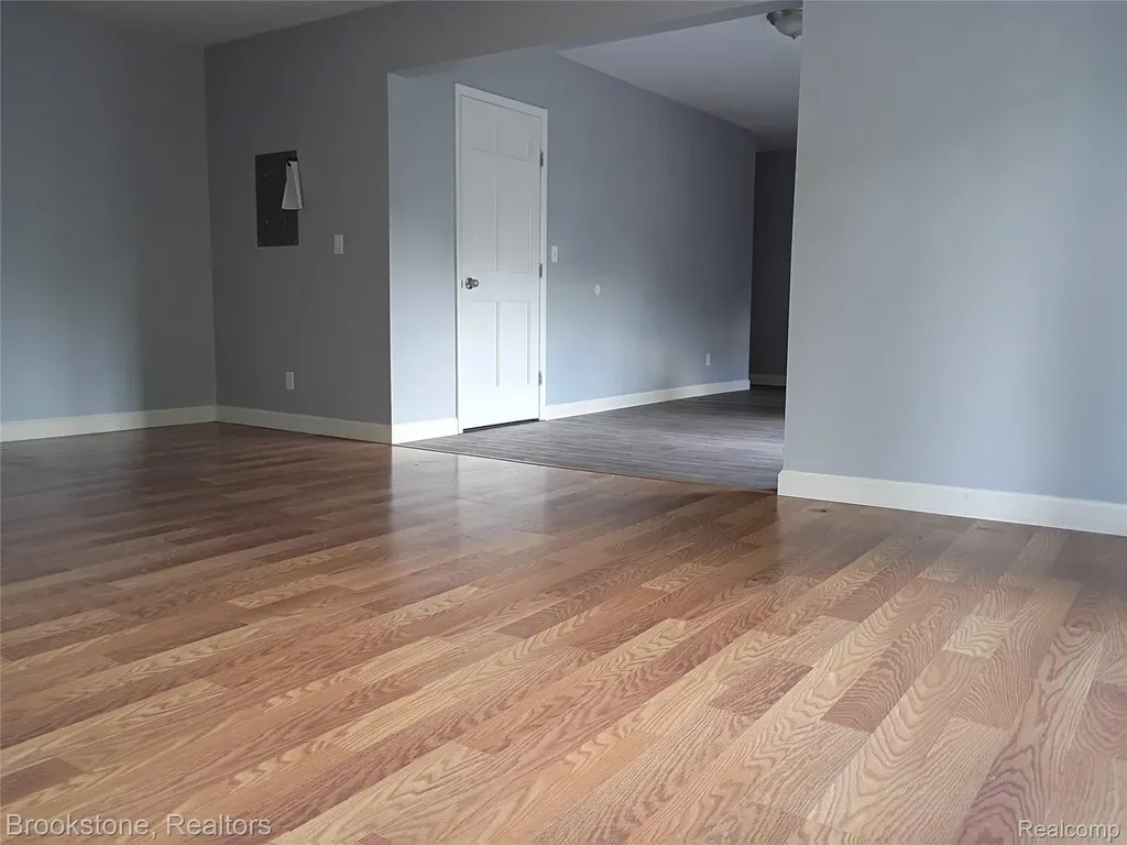 510 Pleasant Street Charlotte City MI 48813