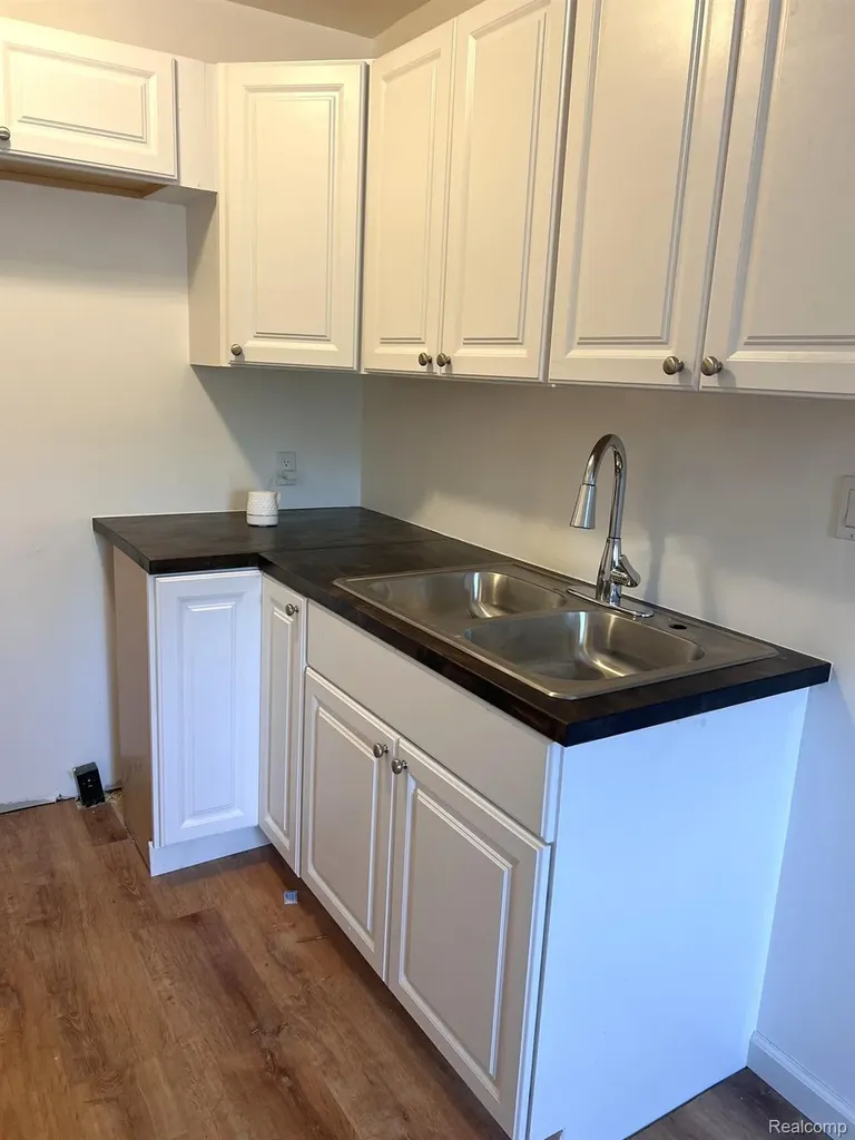 629 Alger Street Owosso City MI 48867