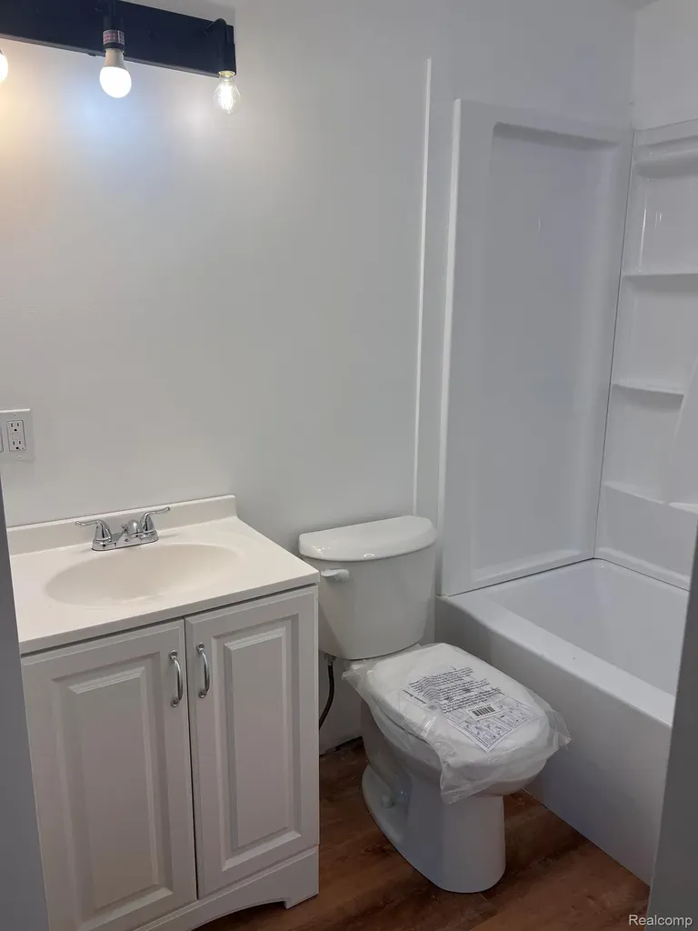629 Alger Street Owosso City MI 48867