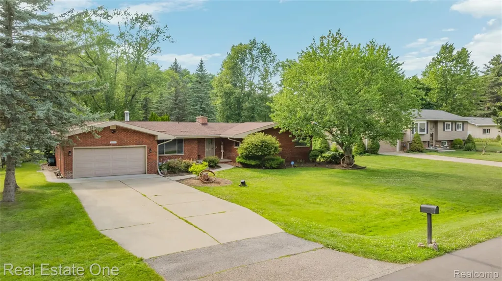 2810 Walbridge Road Rochester Hills City MI 48307