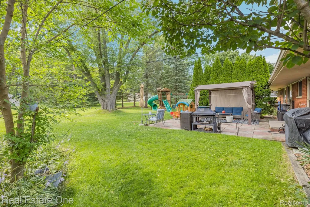 2810 Walbridge Road Rochester Hills City MI 48307