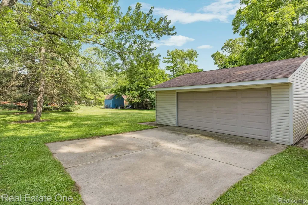 2810 Walbridge Road Rochester Hills City MI 48307