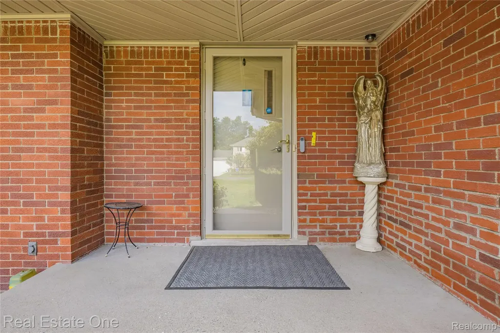 2810 Walbridge Road Rochester Hills City MI 48307
