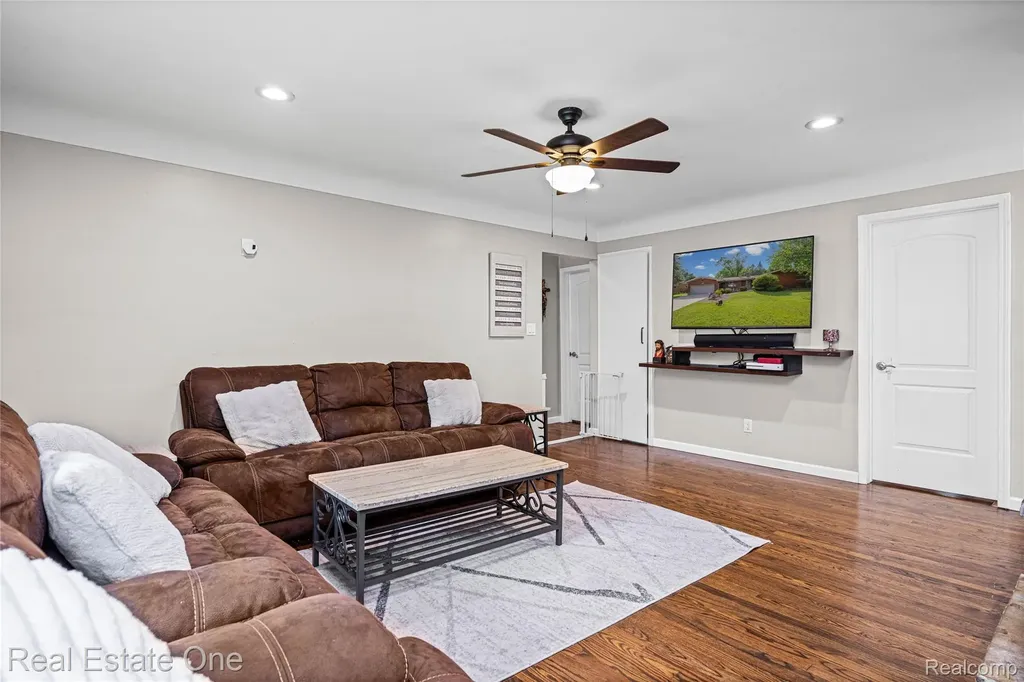 2810 Walbridge Road Rochester Hills City MI 48307