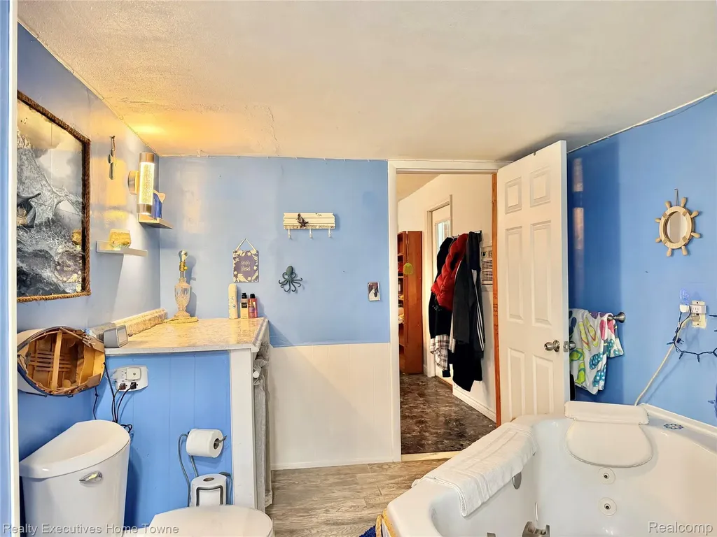 38303 Little Mack Avenue Clinton Charter Township MI 48036